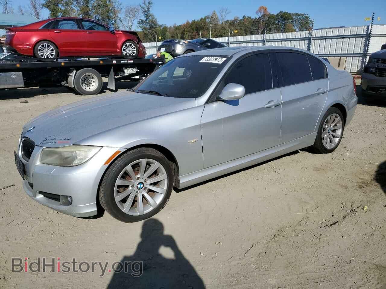 Photo WBAPK7C58BA972741 - BMW 3 SERIES 2011