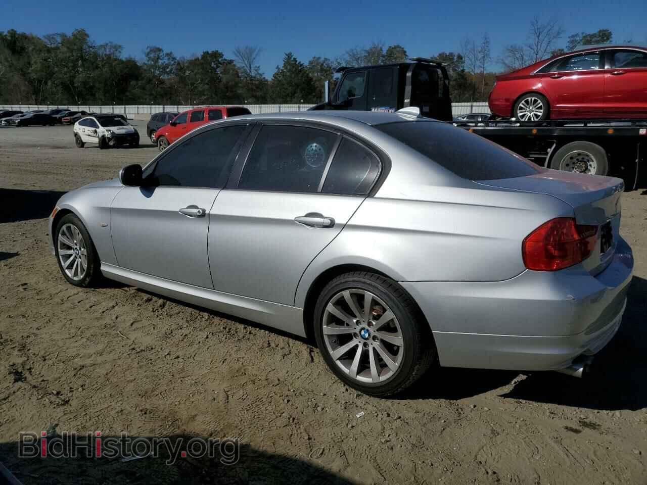2011 BMW 3 SERIES - VIN: WBAPK7C58BA972741 - Фото 2