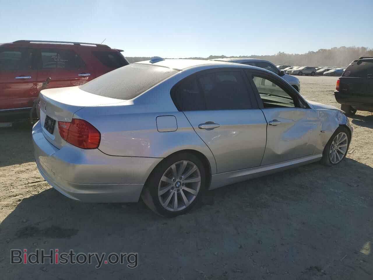 2011 BMW 3 SERIES - VIN: WBAPK7C58BA972741 - Фото 3
