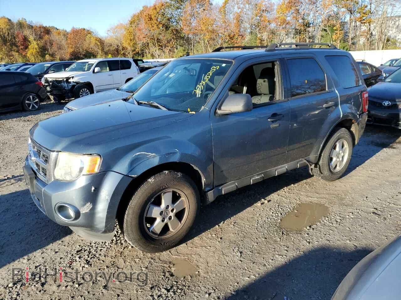 Photo 1FMCU0D71BKB35371 - FORD ESCAPE 2011