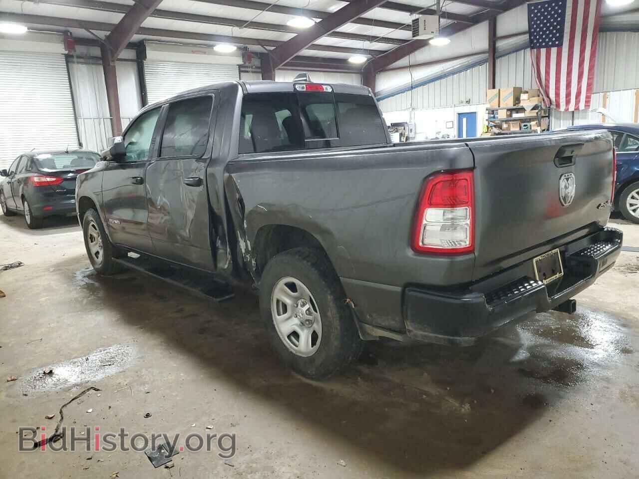 2019 RAM 1500 - VIN: 1C6SRFGT7KN560595 - Фото 2