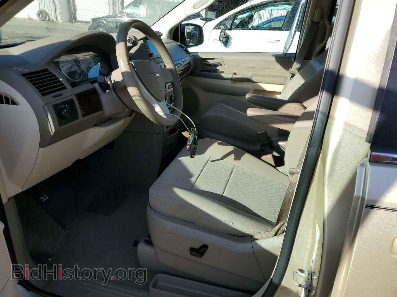 2010 CHRYSLER MINIVAN - VIN: 2A4RR2D18AR464022 - Фото 7