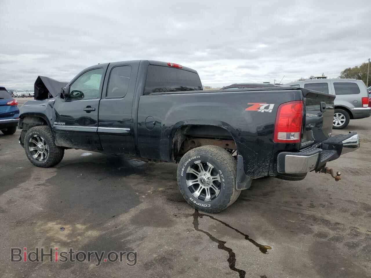 2011 GMC SIERRA - VIN: 1GTR2VE38BZ213357 - Фото 2