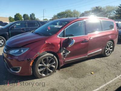2018 Chrysler PACIFICA Limited, red — VIN 2C4RC1GG6JR107083, Copart