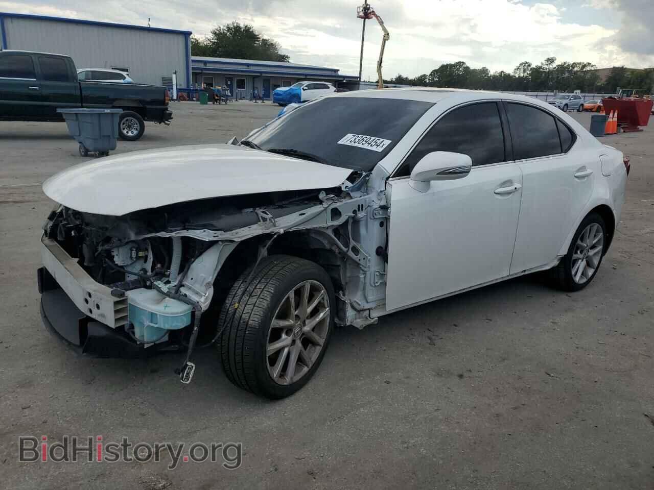 Фотография JTHCF5C2XC5052974 - LEXUS IS 2012