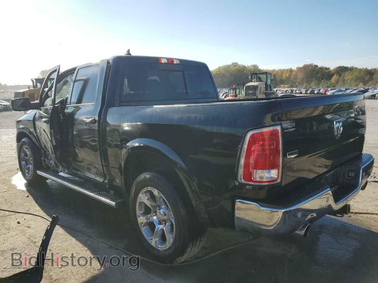 2018 RAM 1500 - VIN: 1C6RR7NT6JS213573 - Фото 2