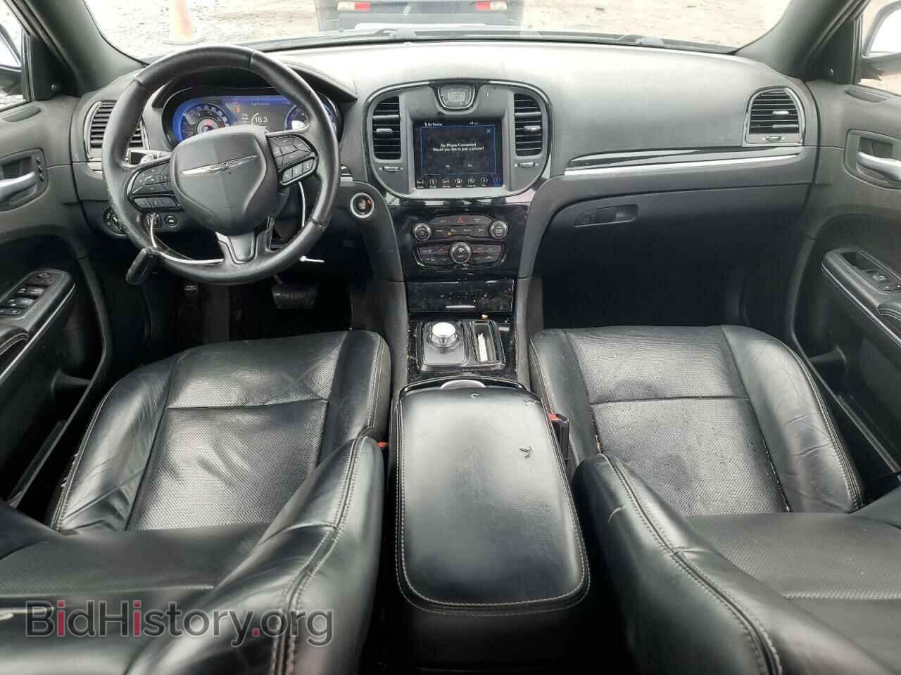 2018 CHRYSLER 300 - VIN: 2C3CCABG4JH301781 - Фото 8