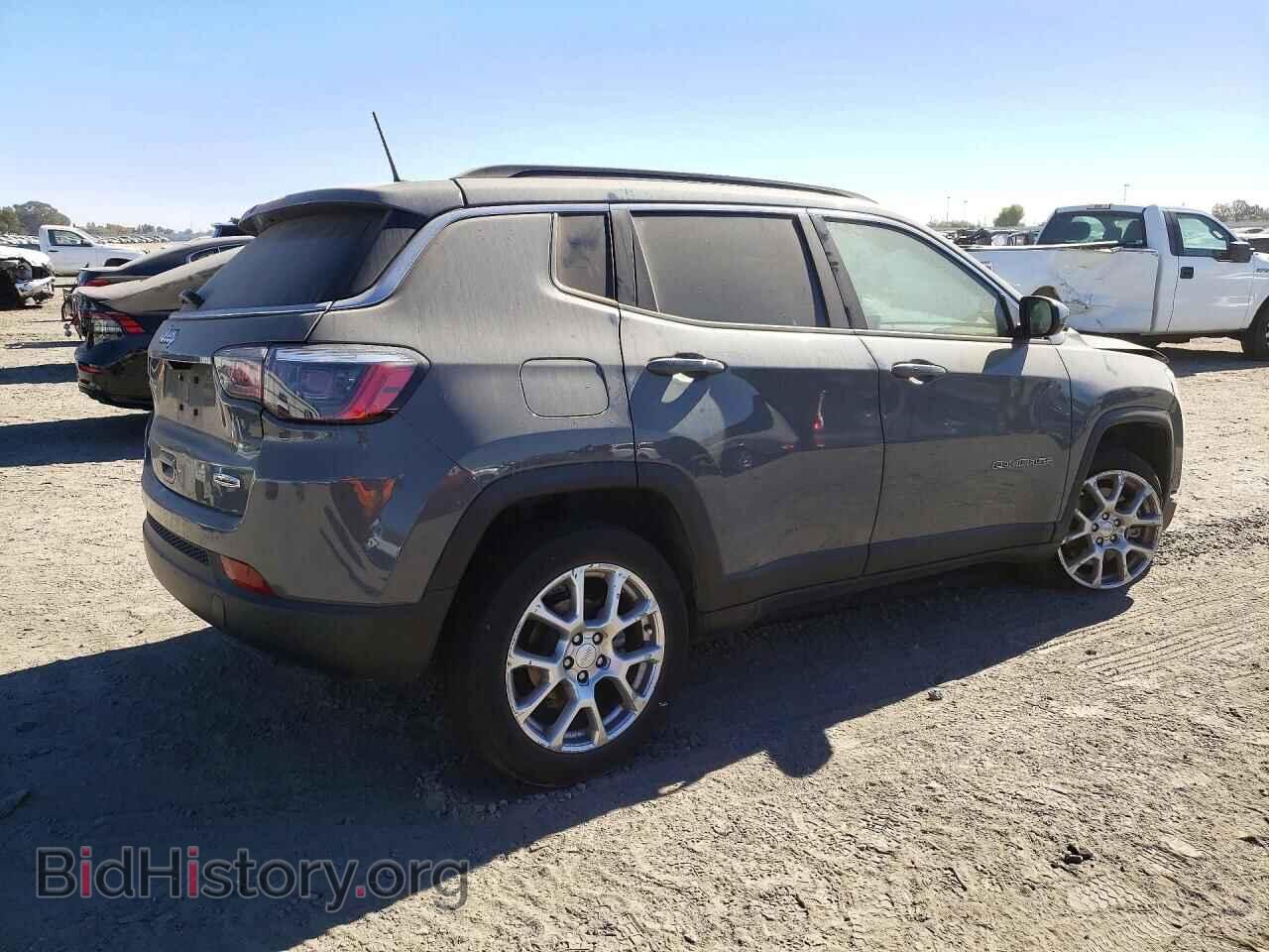 2023 Jeep COMPASS (VIN 3C4NJDFN3PT566356) — фото 3 из 13