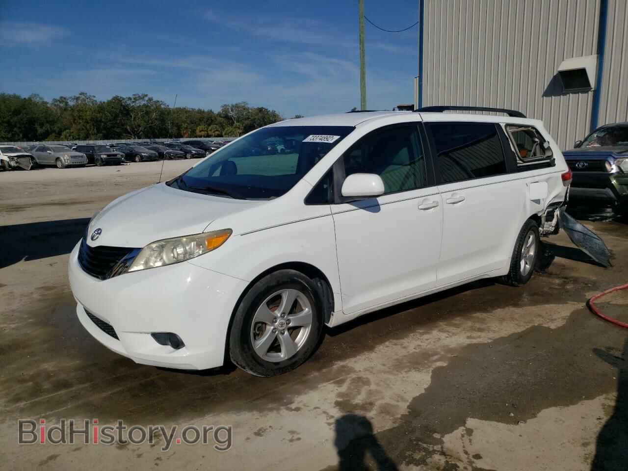 Фотография 5TDKK3DC2CS239589 - TOYOTA SIENNA 2012