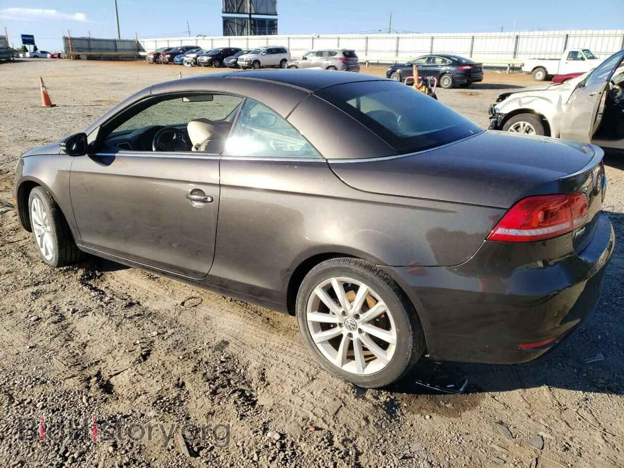 2012 VOLKSWAGEN EOS - VIN: WVWBW7AH7CV014943 - Фото 2