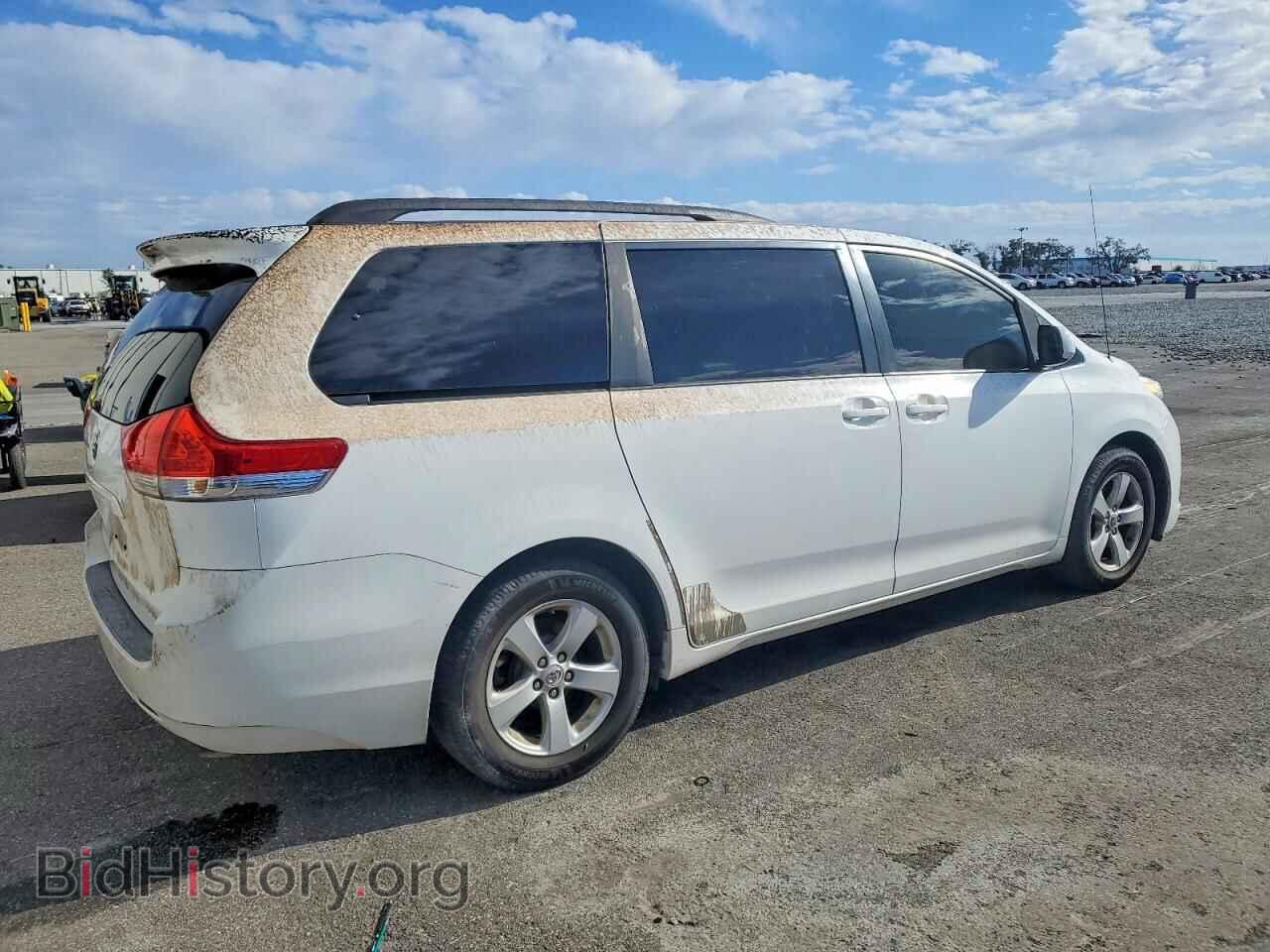2011 TOYOTA All Models - VIN: 5TDKK3DC1BS124772 - Фото 3