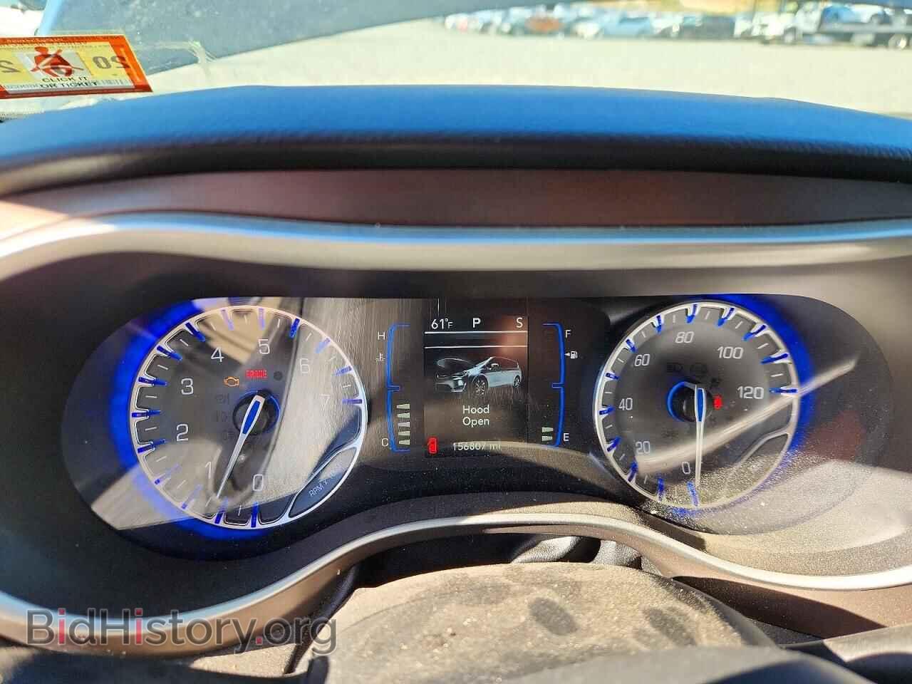 2017 Chrysler PACIFICA (VIN 2C4RC1BG7HR532782) — фото 9 из 13