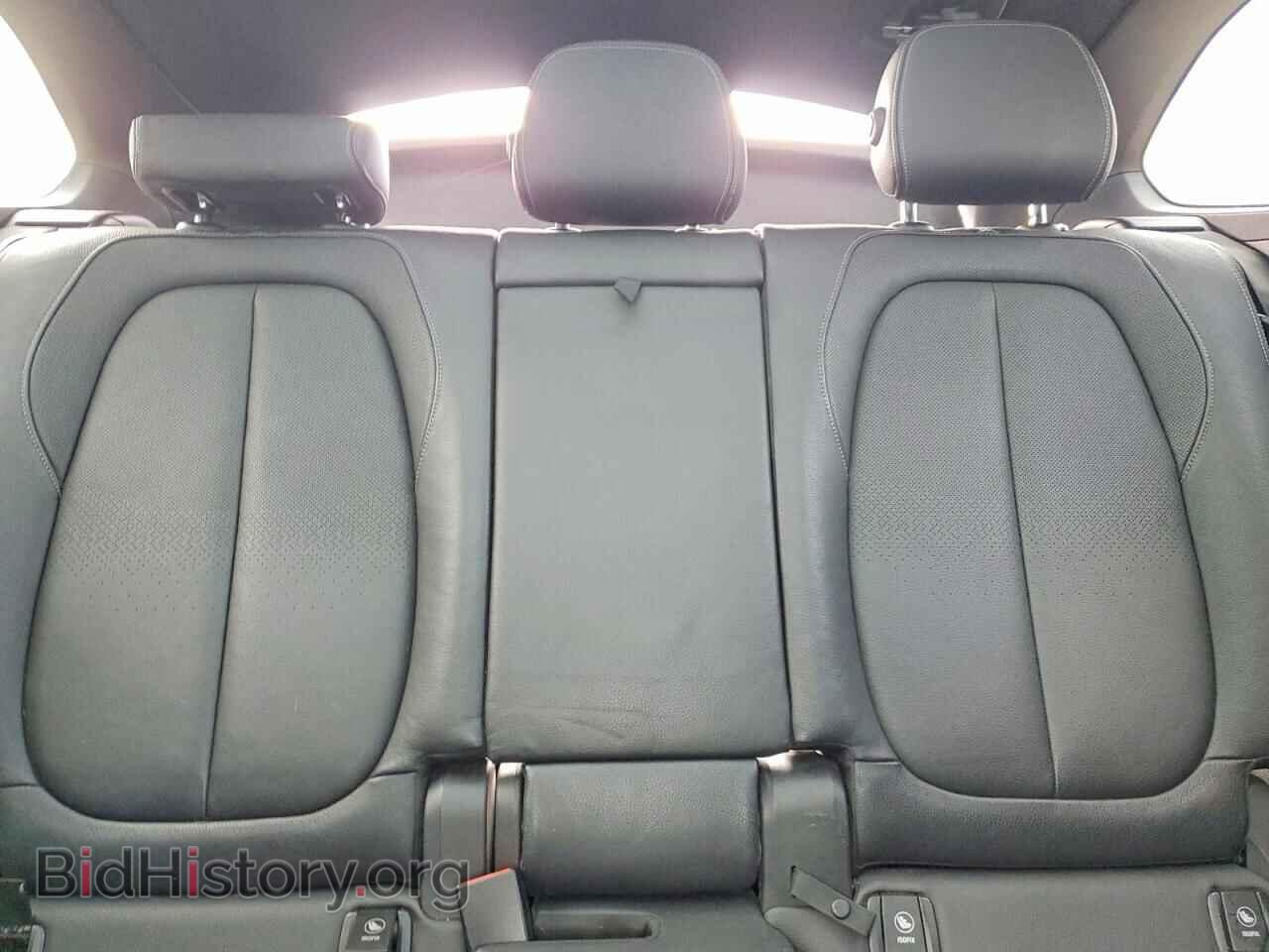2017 BMW X1 - VIN: WBXHT3C31H5F74029 - Фото 10