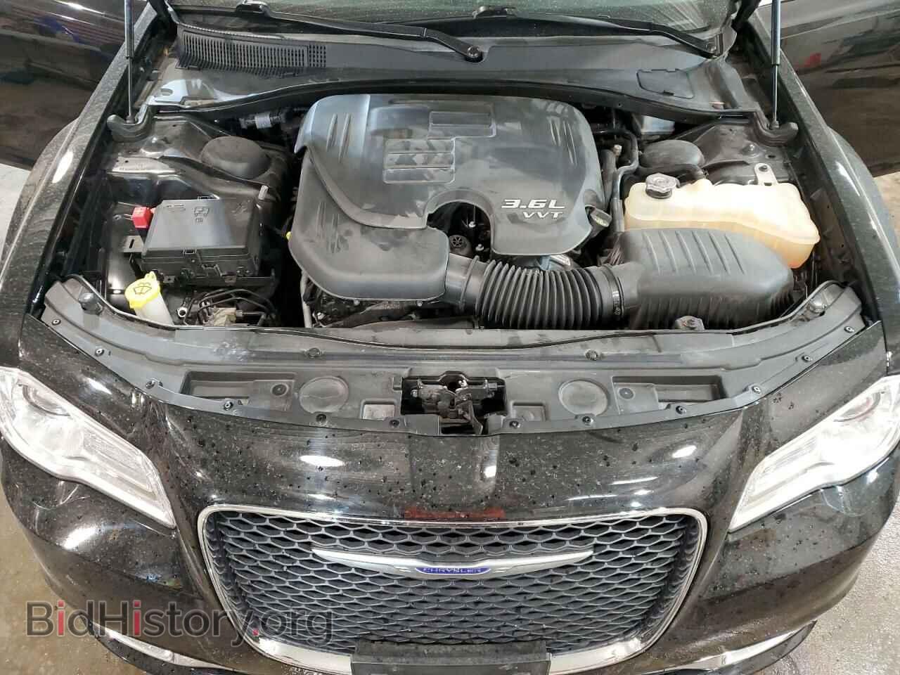 2017 CHRYSLER 300 - VIN: 2C3CCARG0HH544973 - Фото 11