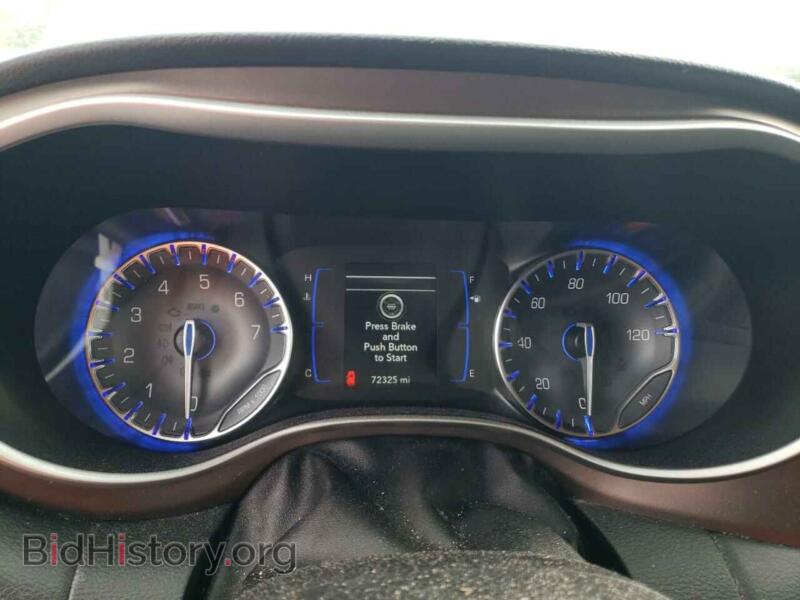2018 Chrysler PACIFICA (VIN 2C4RC1FG3JR178159) — photo 9 of 14