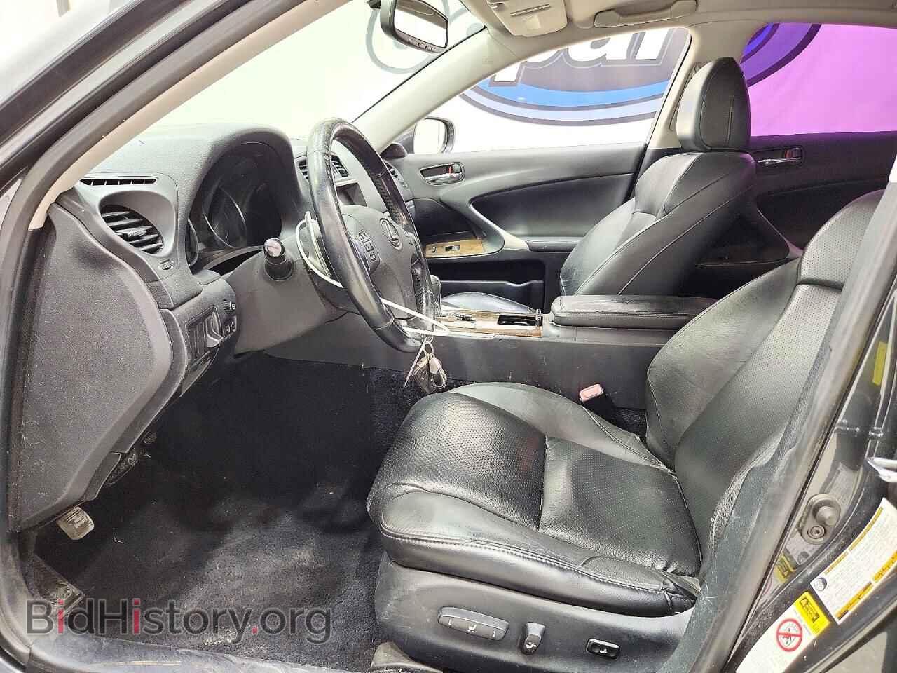 2011 LEXUS IS - VIN: JTHBF5C2XB2101036 - Photo 7