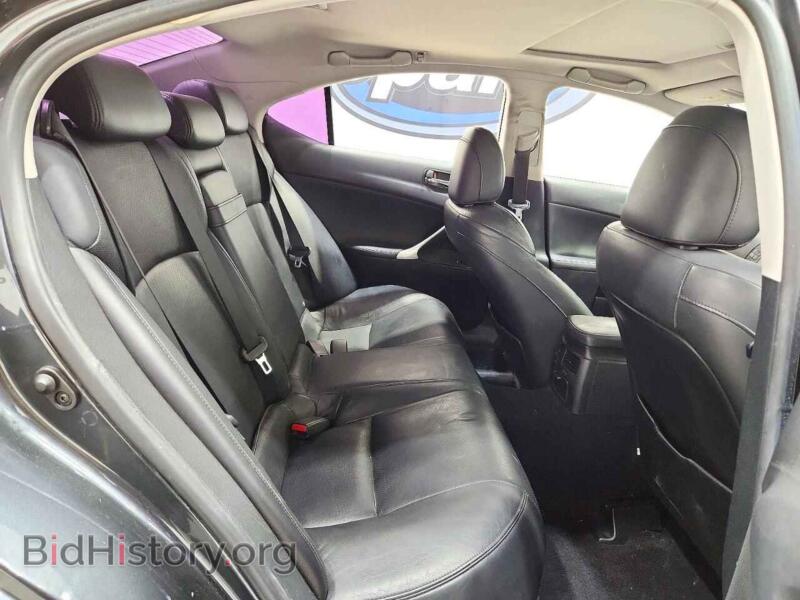 2011 Lexus IS (VIN JTHBF5C2XB2101036) — фото 10 из 12