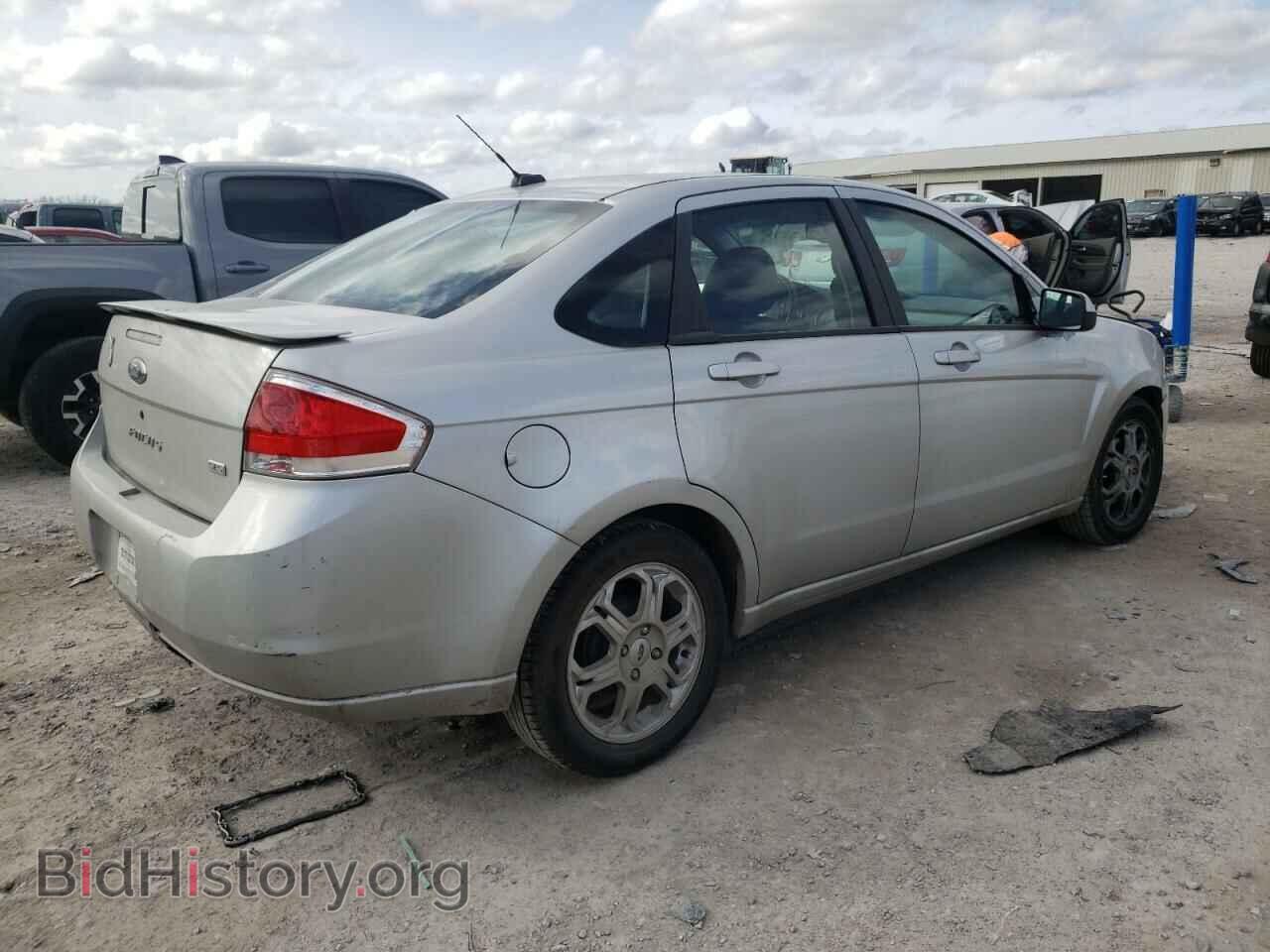 2009 FORD FOCUS - VIN: 1FAHP36NX9W145176 - Фото 3