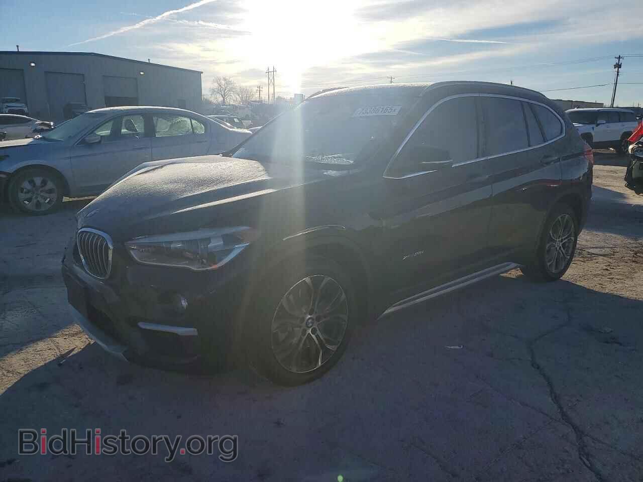 Фотография WBXHT3C38H5F74495 - BMW X1 2017