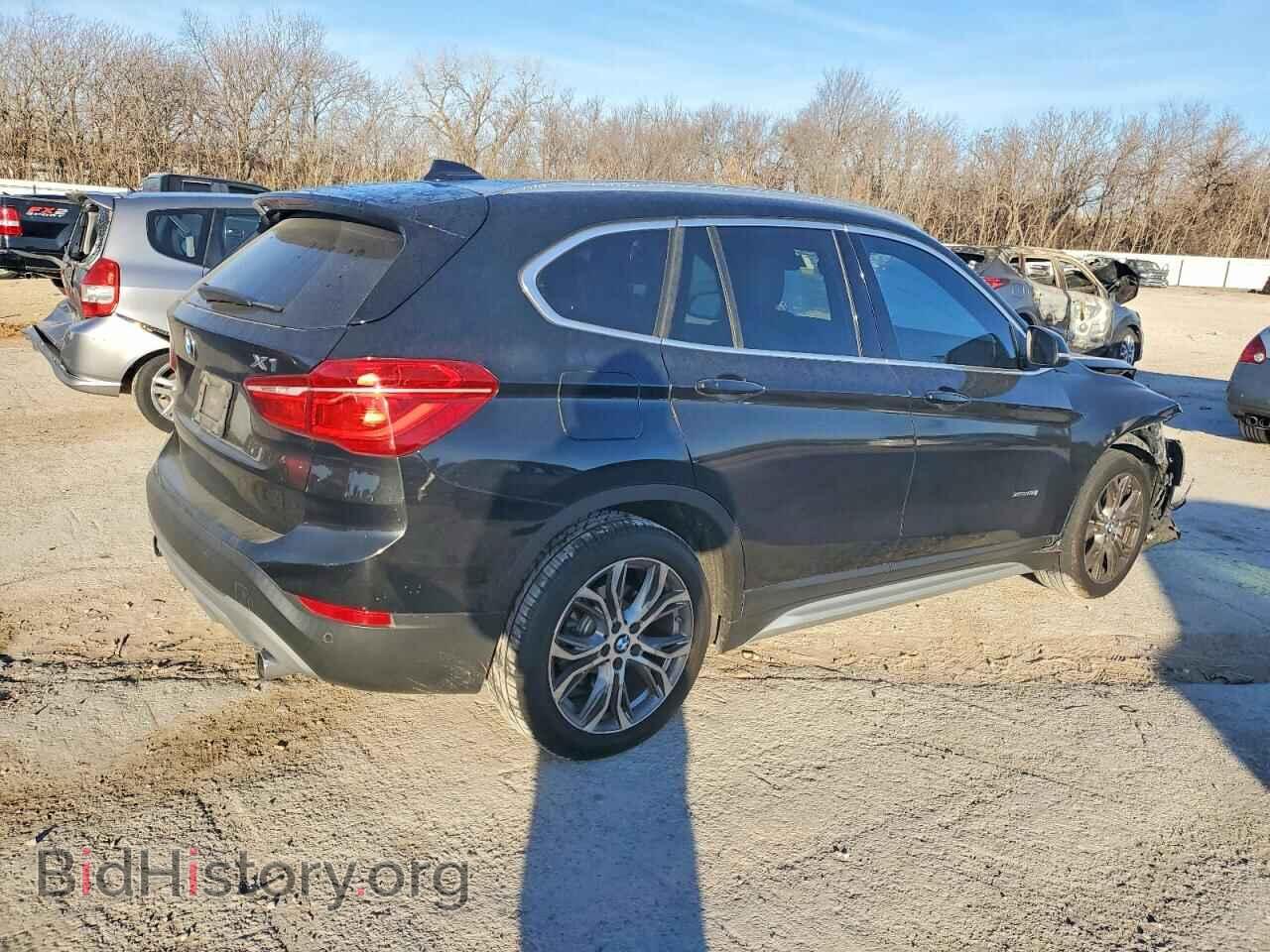 2017 BMW X1 - VIN: WBXHT3C38H5F74495 - Фото 3
