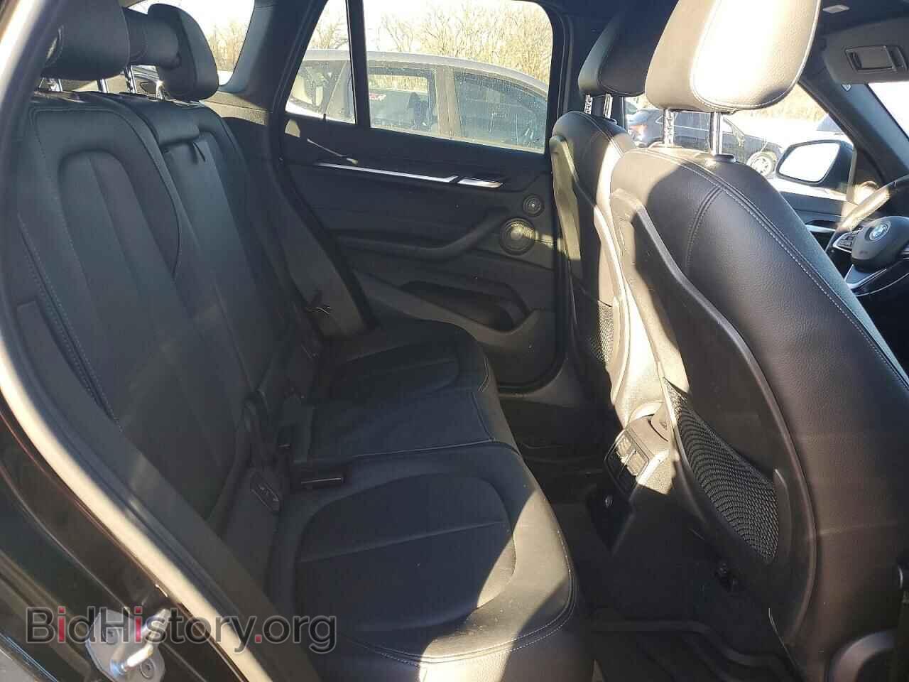 2017 BMW X1 - VIN: WBXHT3C38H5F74495 - Фото 10