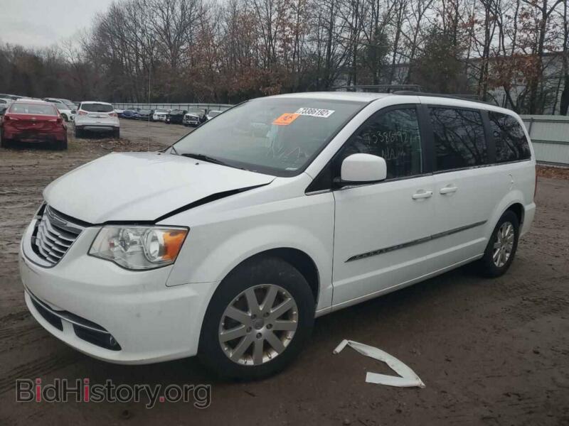 2015 Chrysler MINIVAN Town & COU (VIN 2C4RC1BG2FR601763) — фото 1 из 13, Copart, повреждение: передняя часть