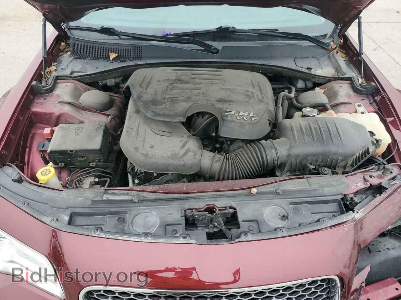 2016 CHRYSLER 300 - VIN: 2C3CCAEG2GH243500 - Фото 11