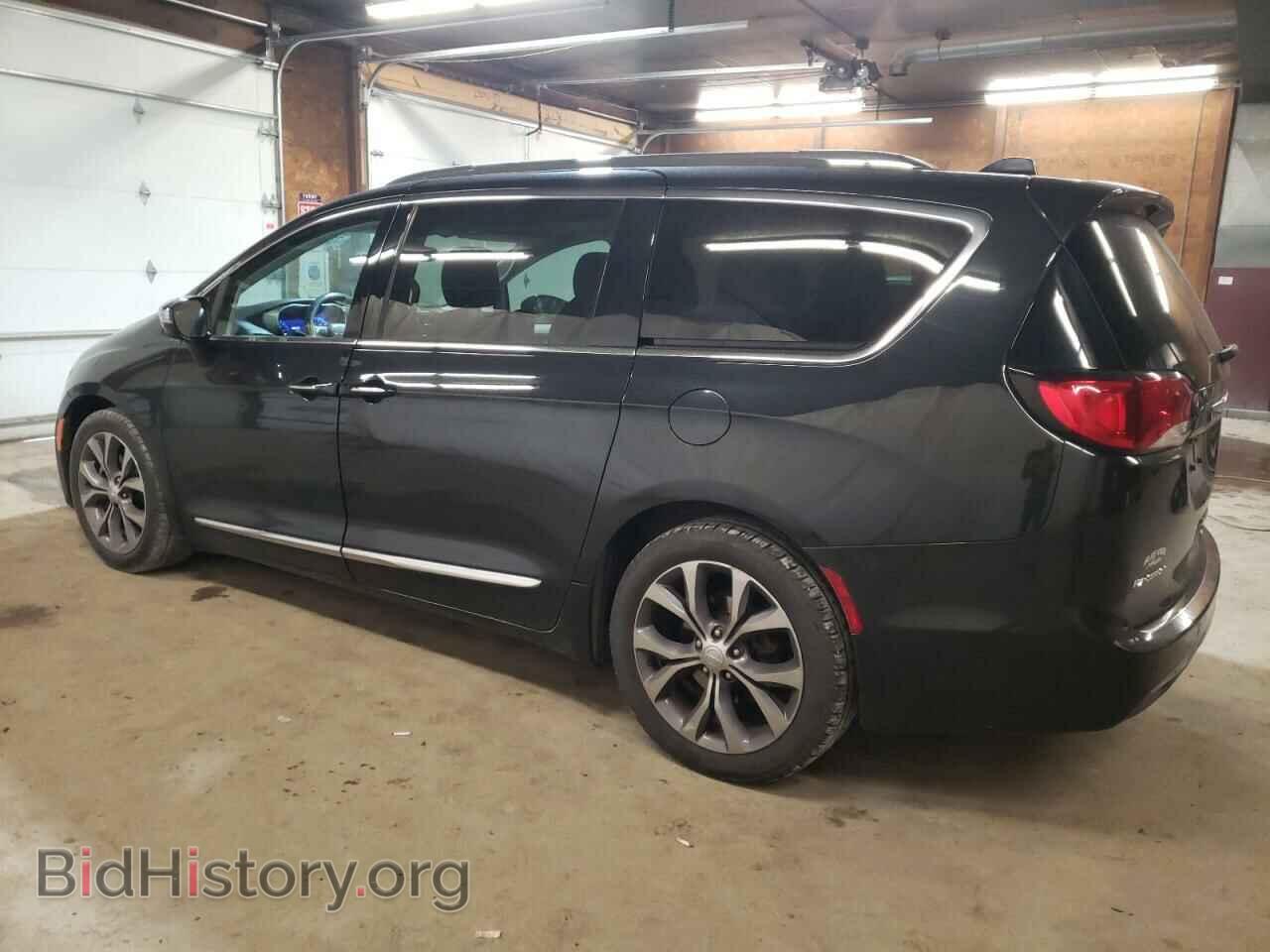 2017 CHRYSLER PACIFICA - VIN: 2C4RC1GG5HR751975 - Photo 2