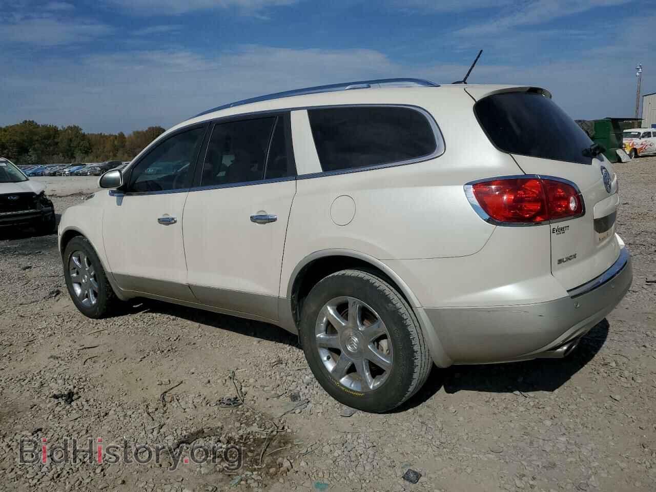 2011 BUICK ENCLAVE - VIN: 5GAKRBED5BJ394910 - Фото 2
