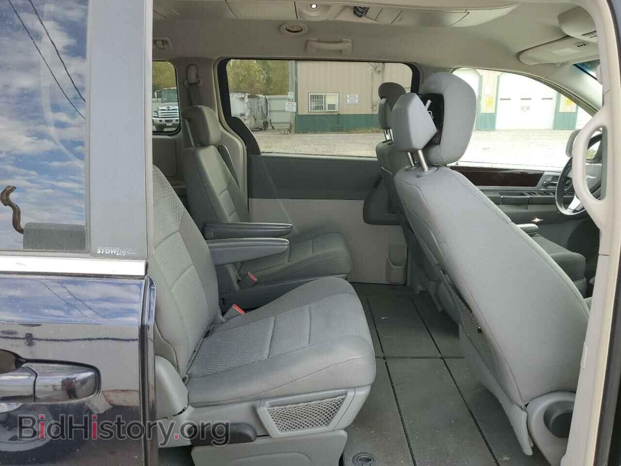 2010 CHRYSLER MINIVAN - VIN: 2A4RR5D11AR404374 - Фото 11