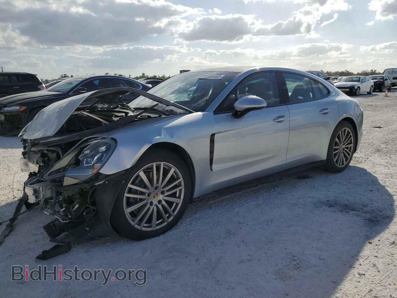 Фотография WP0AA2A79JL105371 - PORSCHE PANAMERA 2018