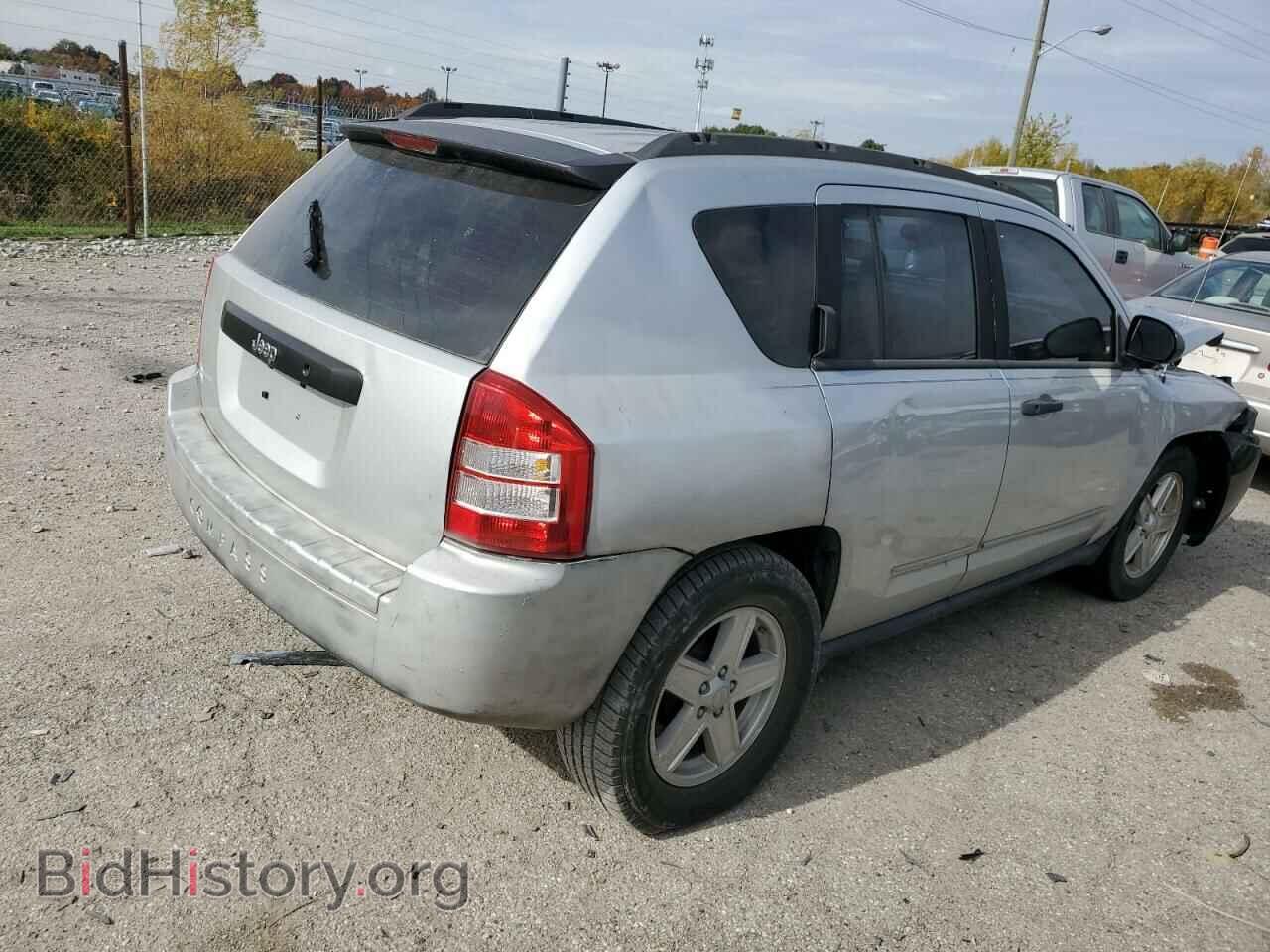 2008 JEEP COMPASS - VIN: 1J8FT47068D729907 - Фото 3
