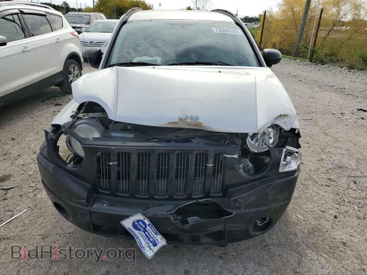 2008 JEEP COMPASS - VIN: 1J8FT47068D729907 - Фото 5