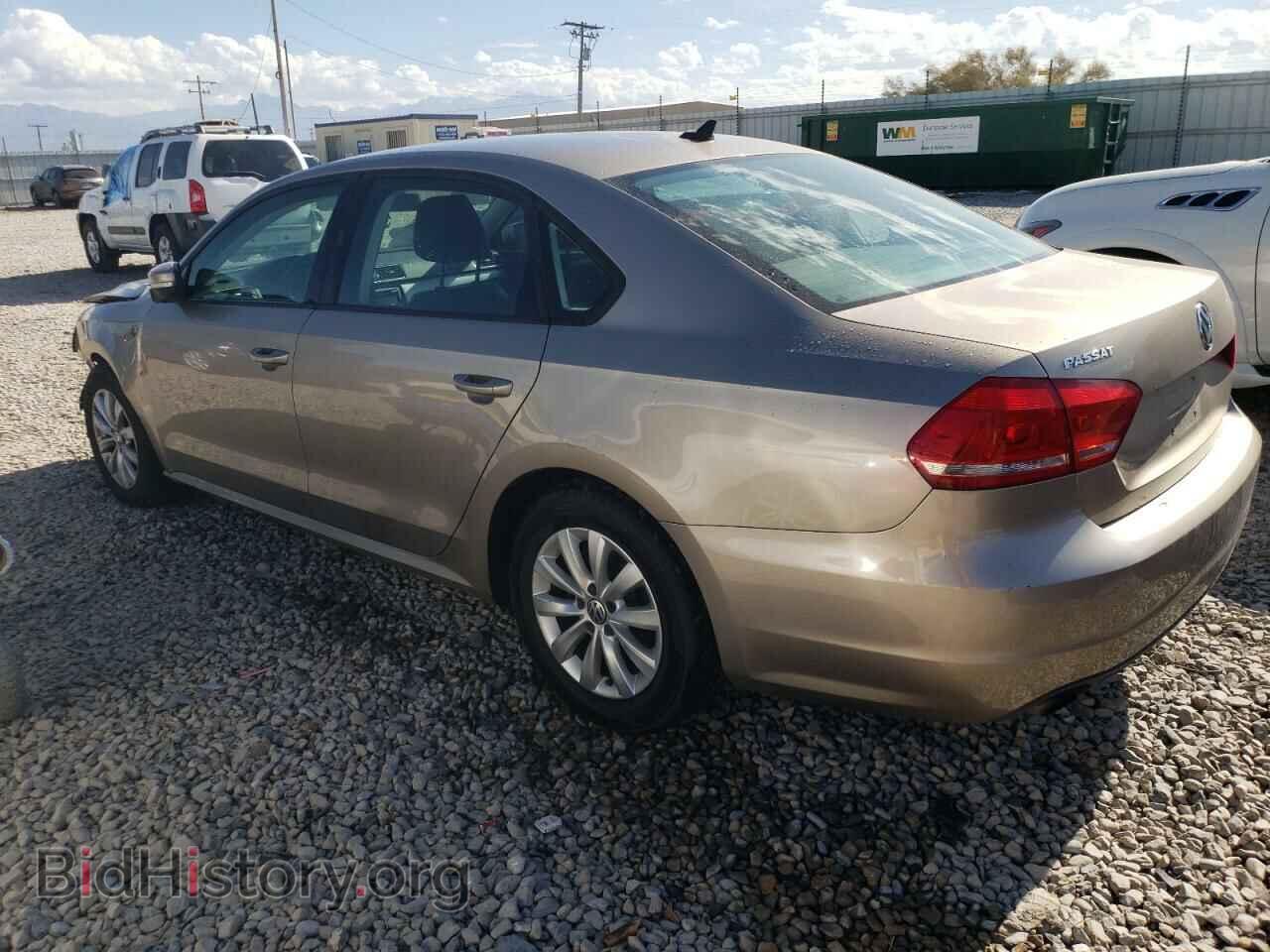 2015 VOLKSWAGEN PASSAT - VIN: 1VWAT7A35FC049857 - Фото 2