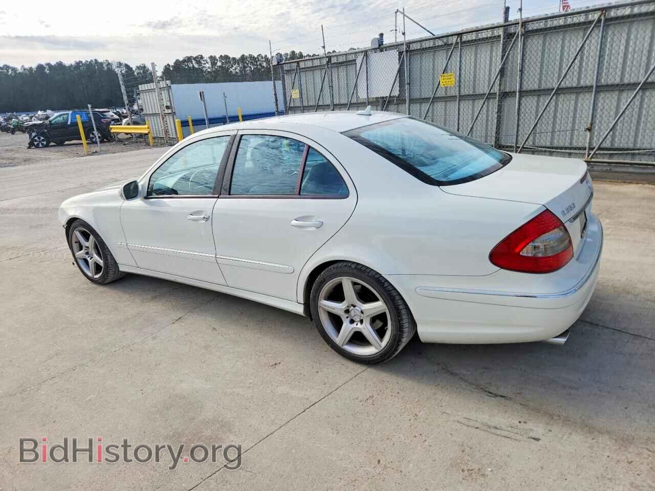 2009 MERCEDES-BENZ E-CLASS - VIN: WDBUF56X69B428432 - Фото 2