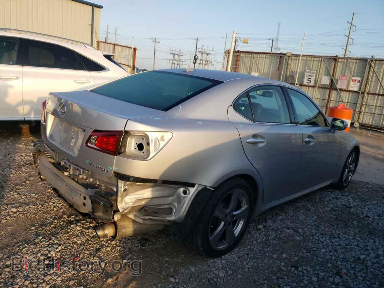 2011 LEXUS IS - VIN: JTHBF5C29B5137802 - Фото 3