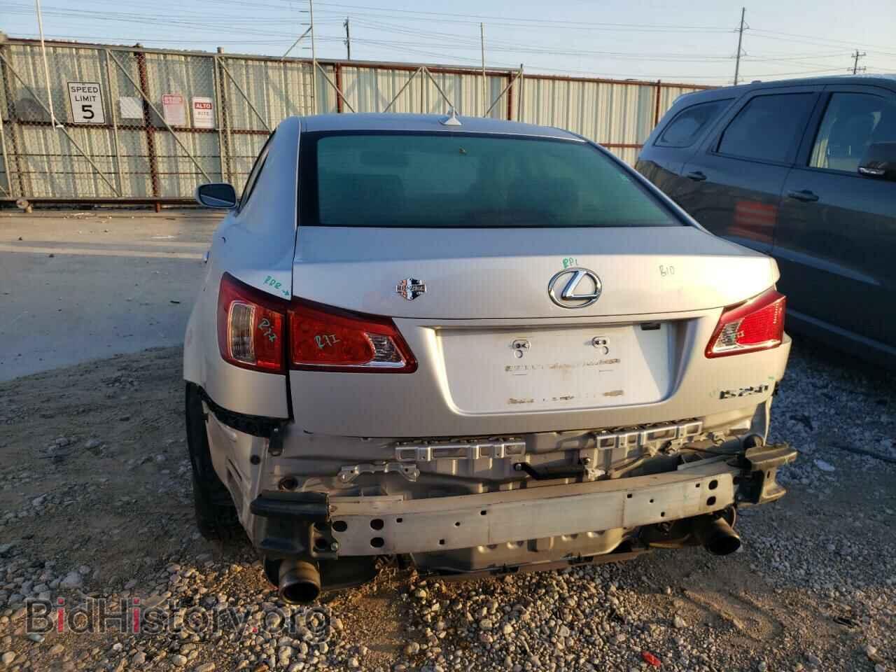 2011 LEXUS IS - VIN: JTHBF5C29B5137802 - Фото 6