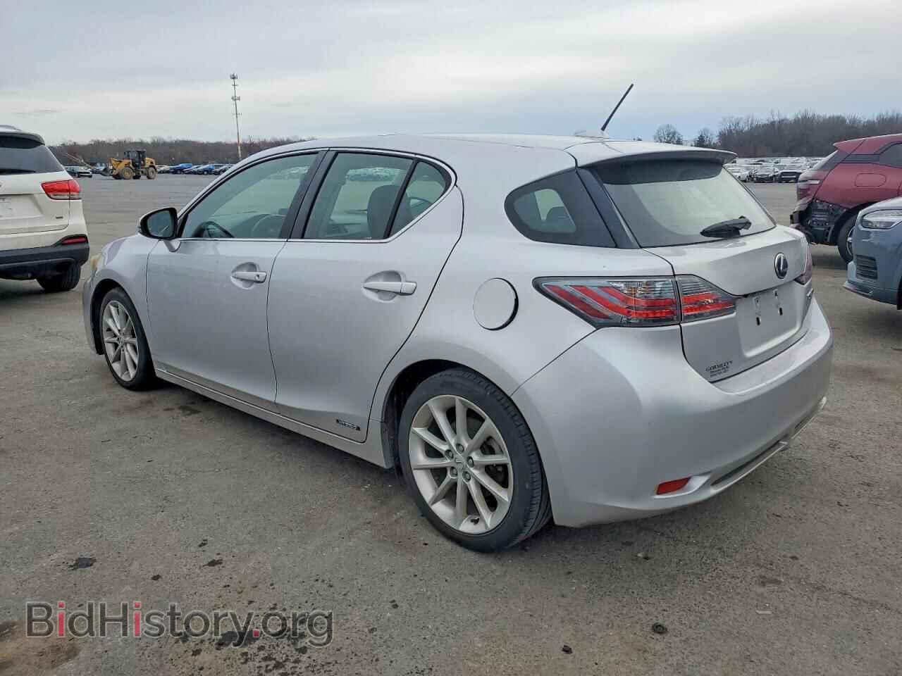 2011 LEXUS CT 200 - VIN: JTHKD5BH6B2014519 - Photo 2
