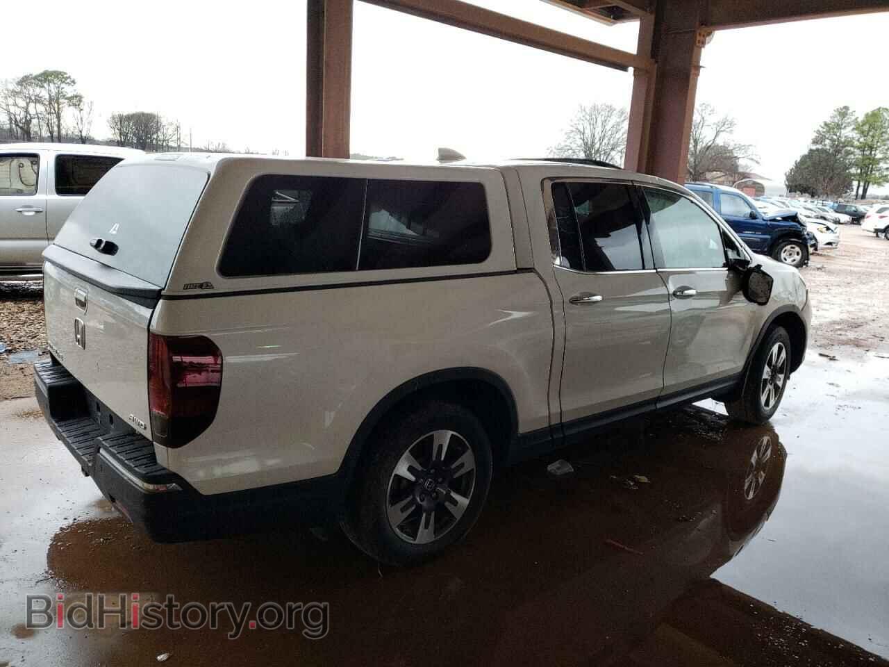 2019 HONDA RIDGELINE - VIN: 5FPYK3F77KB019272 - Фото 3