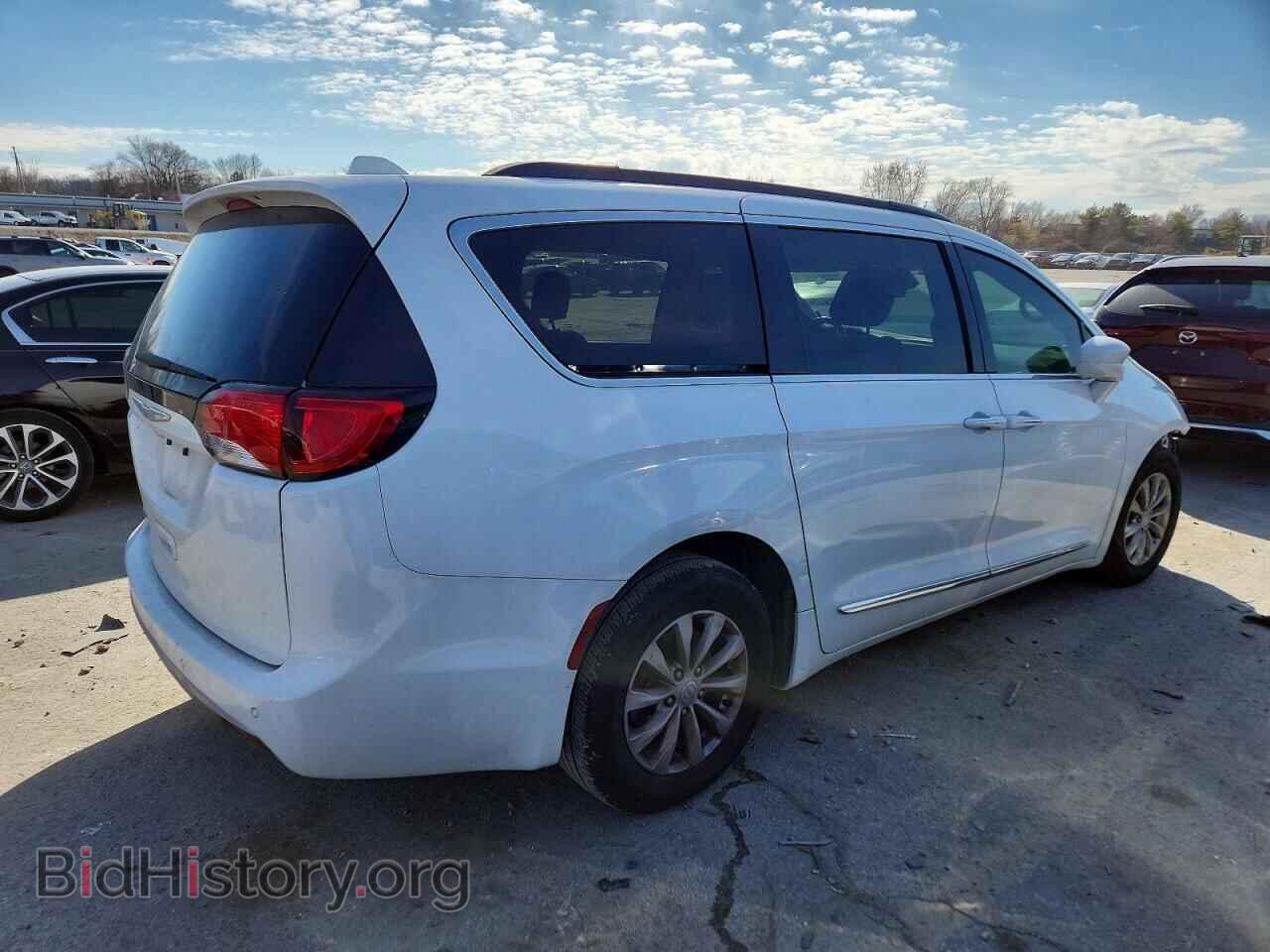 2017 CHRYSLER PACIFICA - VIN: 2C4RC1BG9HR524599 - Фото 3