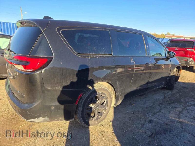 2022 Chrysler PACIFICA (VIN 2C4RC1L77NR134935) — photo 3 of 13