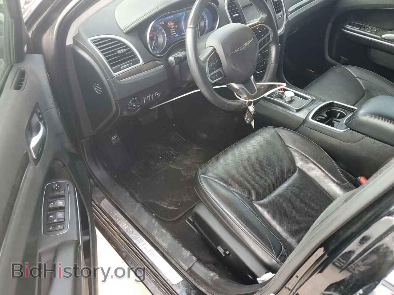 2019 CHRYSLER 300 - VIN: 2C3CCAEG9KH689278 - Фото 8