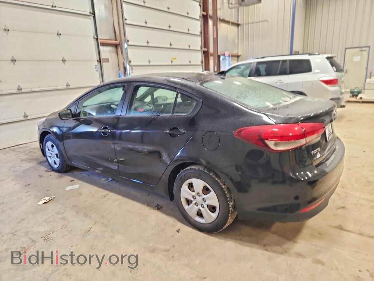 2017 KIA FORTE - VIN: 3KPFL4A76HE058010 - Фото 2