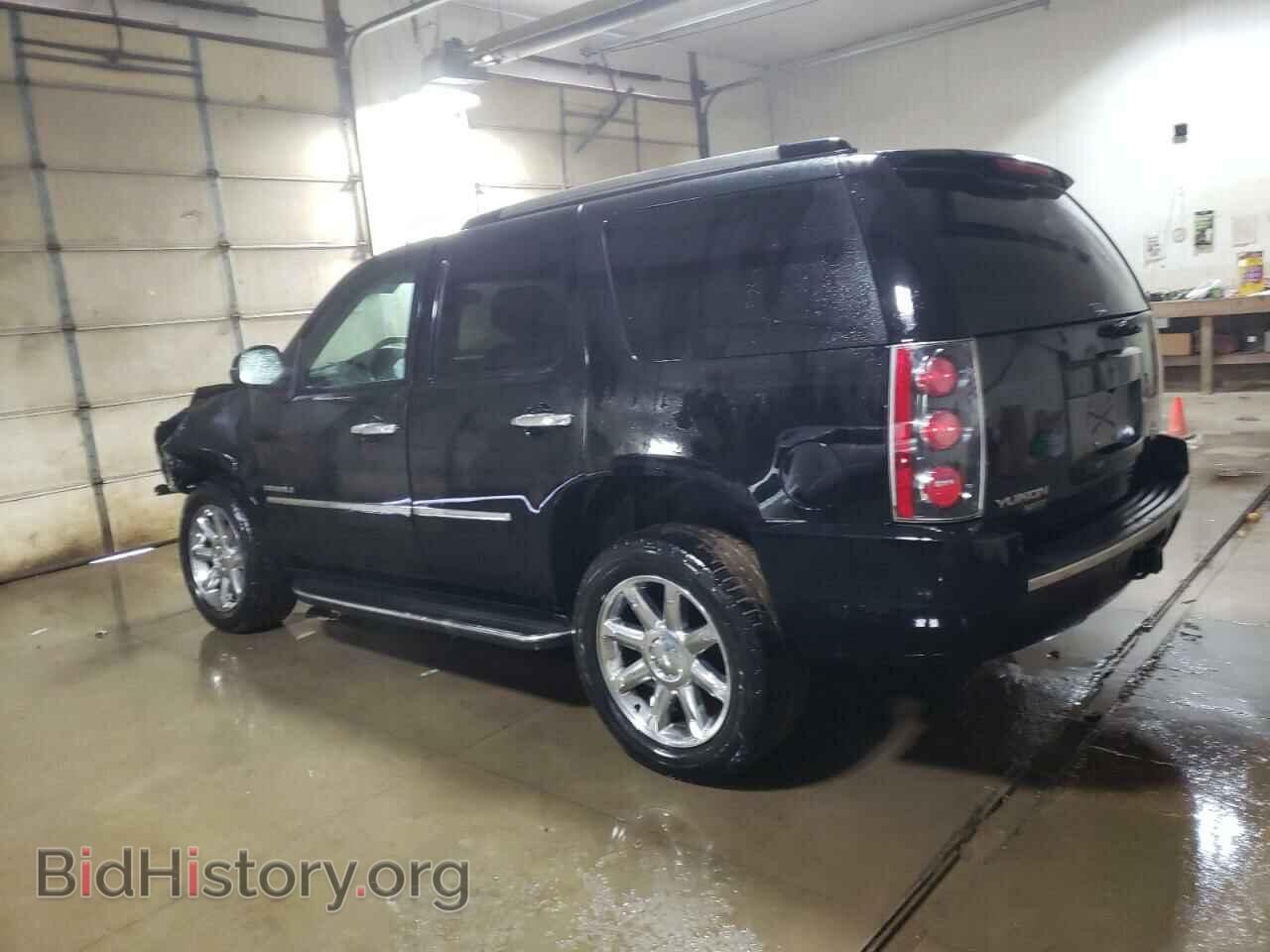 2011 GMC YUKON - VIN: 1GKS2EEF6BR135919 - Фото 2