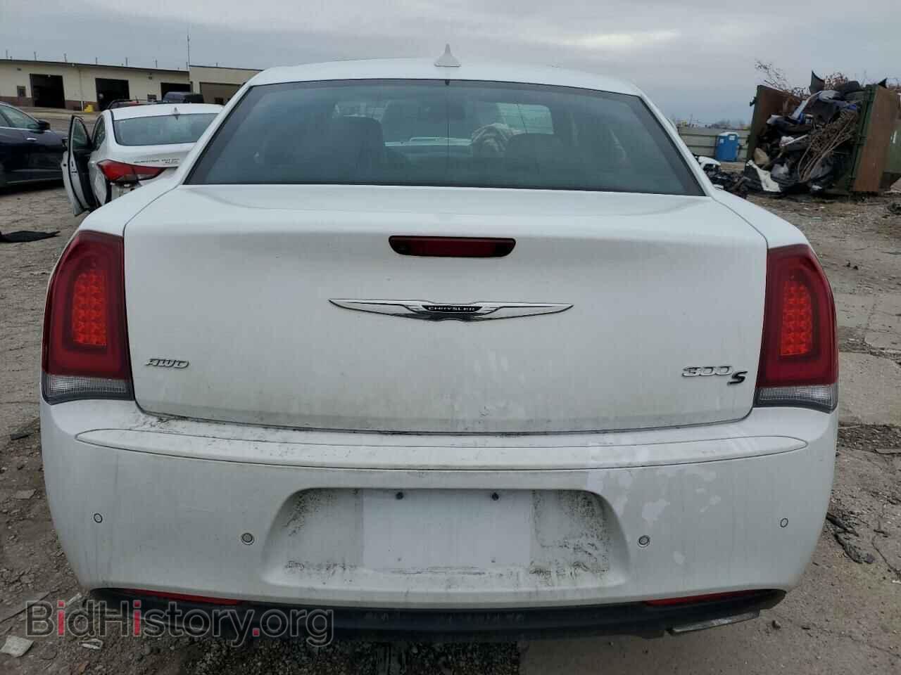 2018 CHRYSLER 300 - VIN: 2C3CCAGG5JH278441 - Фото 6