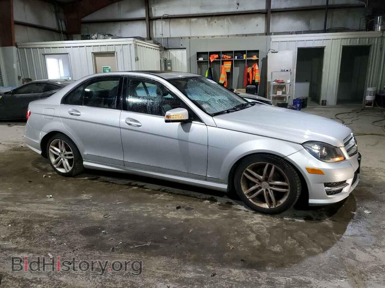 2012 MERCEDES-BENZ C-CLASS - VIN: WDDGF8BB2CR223849 - Фото 4