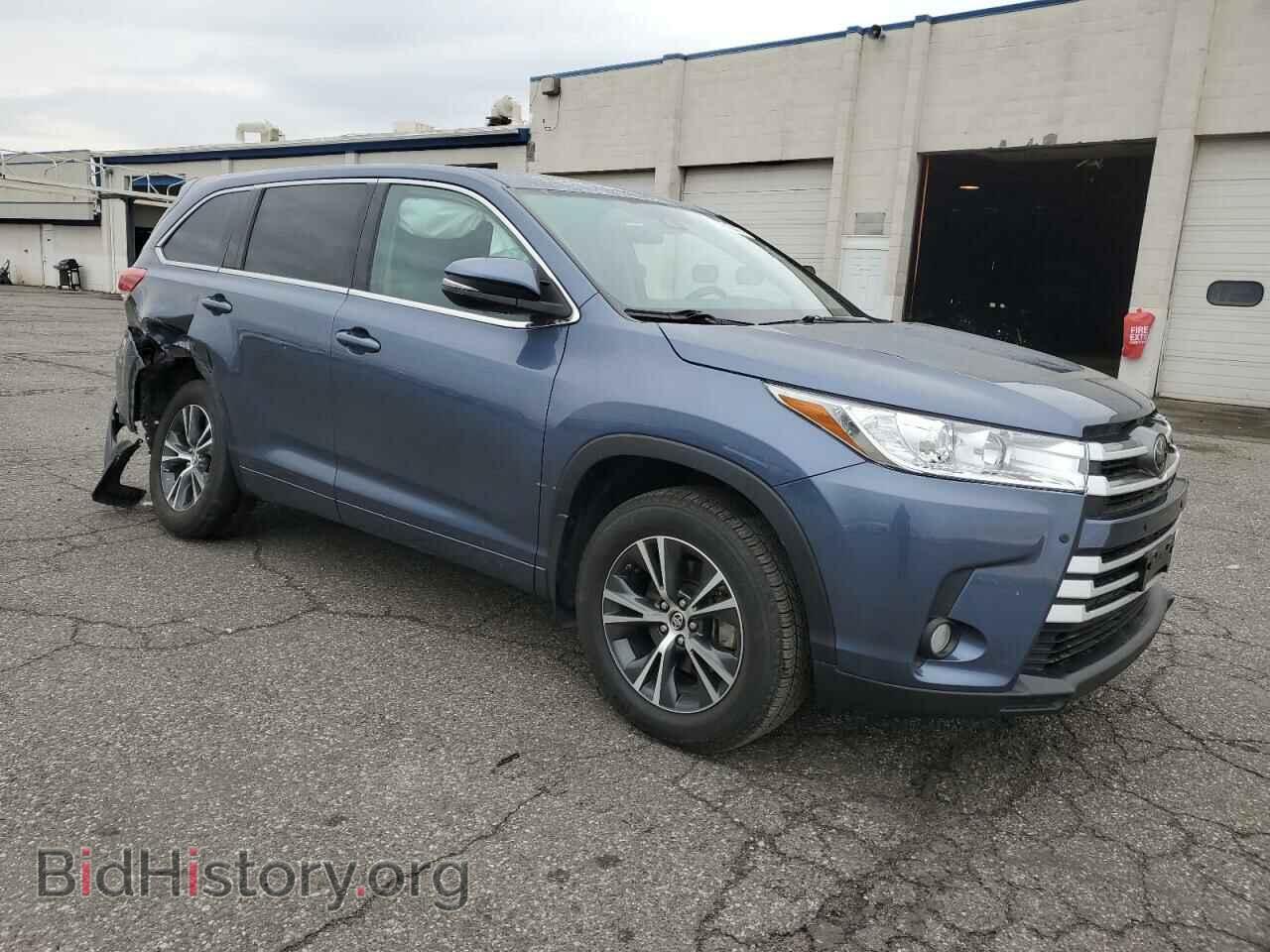 2017 TOYOTA HIGHLANDER - VIN: 5TDBZRFH9HS421921 - Фото 4
