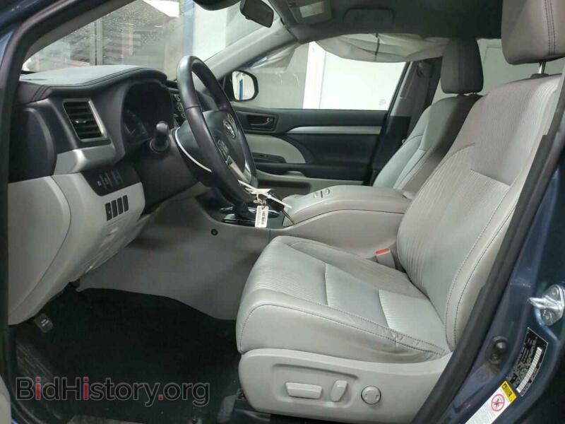 2017 Toyota HIGHLANDER (VIN 5TDBZRFH9HS421921) — фото 7 из 13