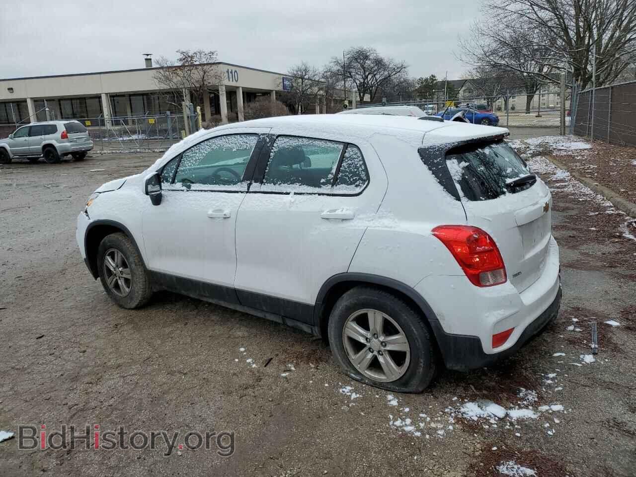 2019 CHEVROLET TRAX - VIN: 3GNCJKSB0KL249593 - Фото 2