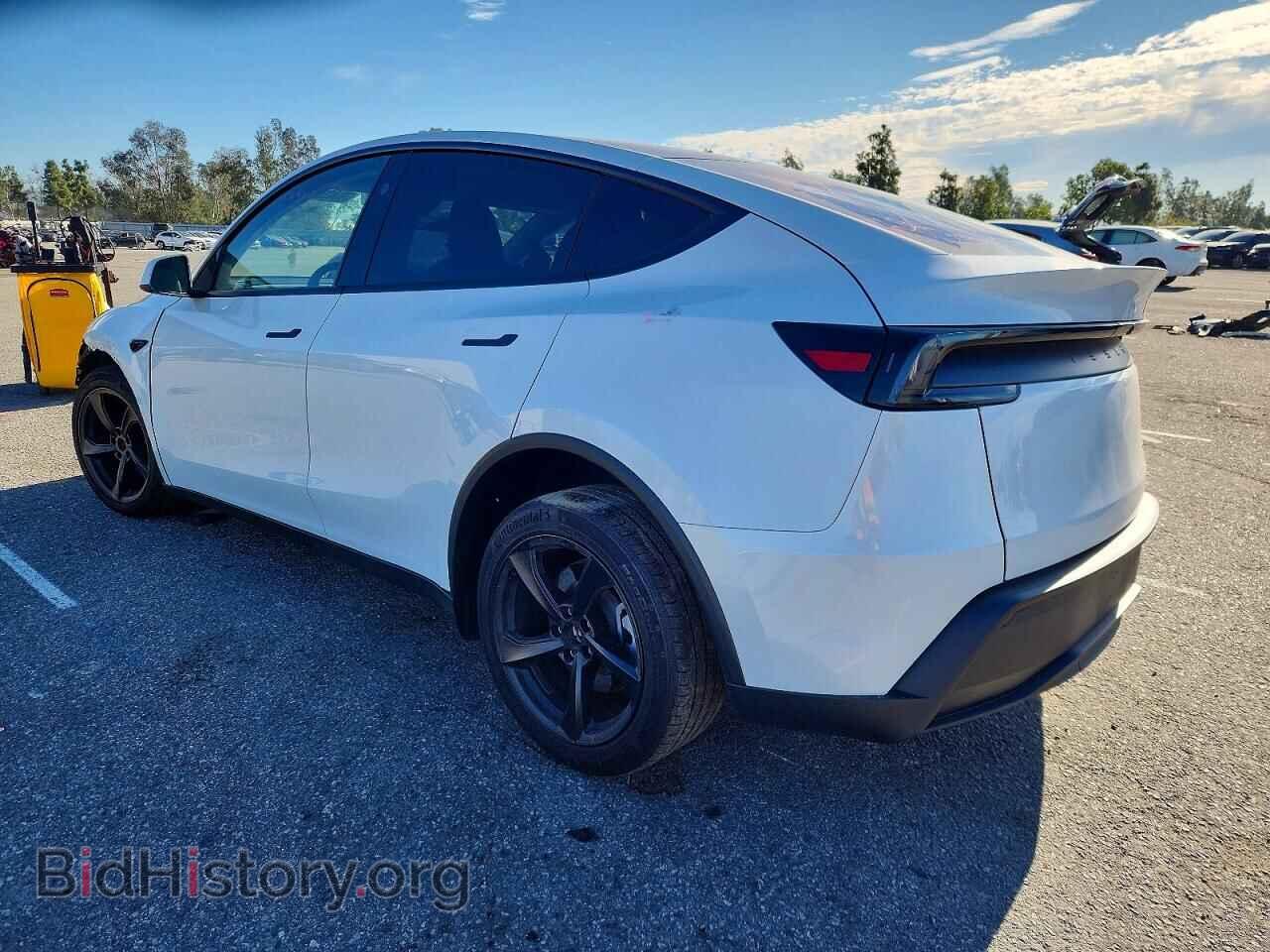 2026 TESLA MODEL Y - VIN: 7SAYGDEE6TF356357 - Фото 2